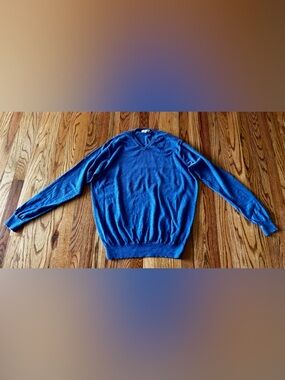 Peter Millar Men's V-Neck Sweater in Royal Blue Merino Wool Blend